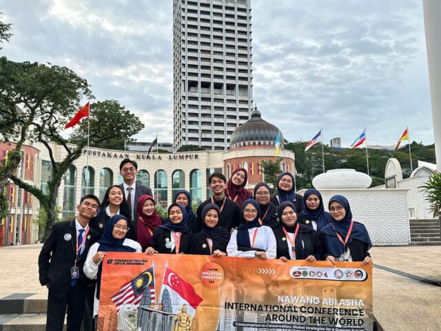 Kisah Membanggakan Mahasiswi Psikologi dalam Kegiatan International Conference Malaysia – Singapura 2025