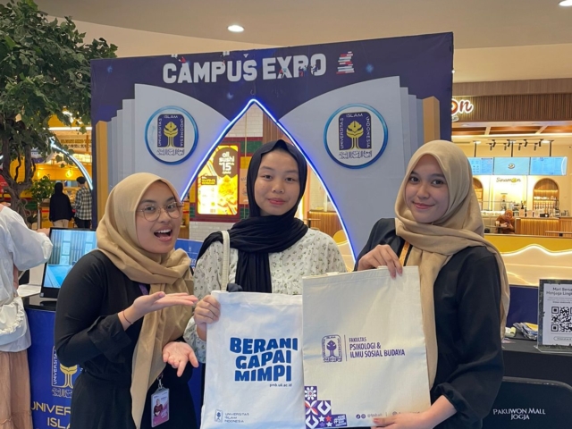 FPSB UII Goes to Campus Expo Pakuwon Mall Yogyakarta (10,14,18 Mei 2024)