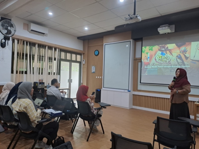 WORKSHOP PENGELOLAAN SOSIAL MEDIA PRODI PSIKOLOGI UII